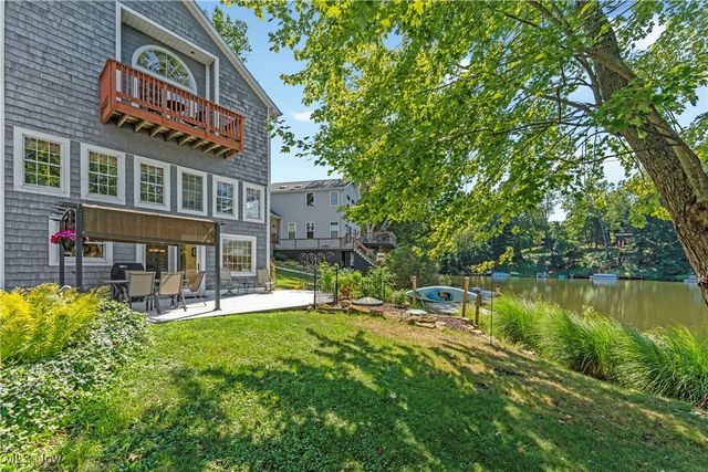 115 Spruce Drive NW, North Canton, OH 44720