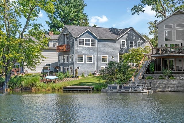 115 Spruce Drive NW, North Canton, OH 44720