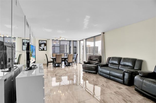 3701 N Country Club Dr 2203, Aventura, FL 33180