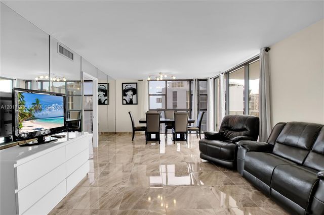 3701 N Country Club Dr 2203, Aventura, FL 33180