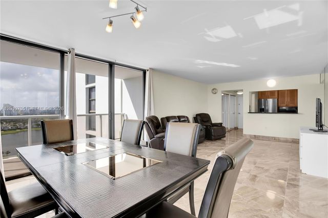 3701 N Country Club Dr 2203, Aventura, FL 33180