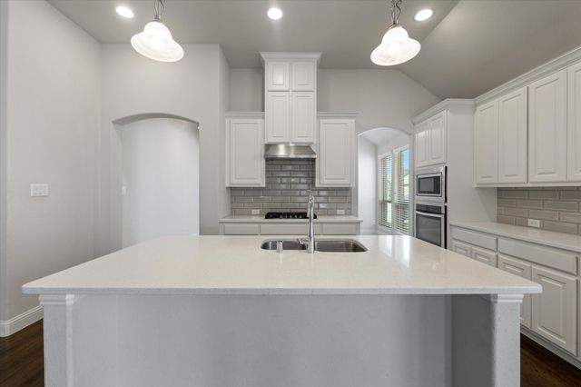 861 Countryside Way, Little Elm, TX 76227