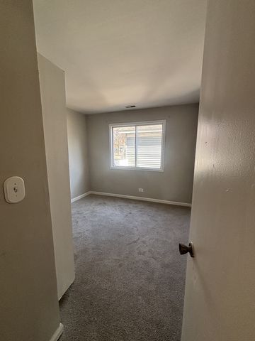 209 Bunker Hill Drive, Bolingbrook, IL 60440