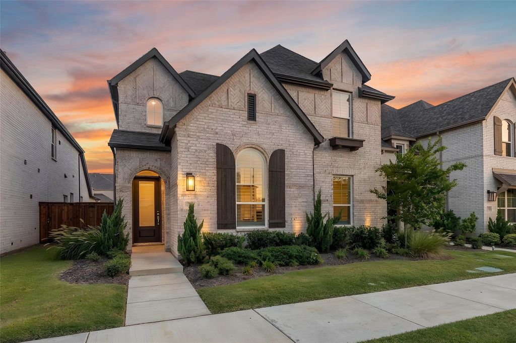 2704 Acadia Mews, Celina, TX 75009