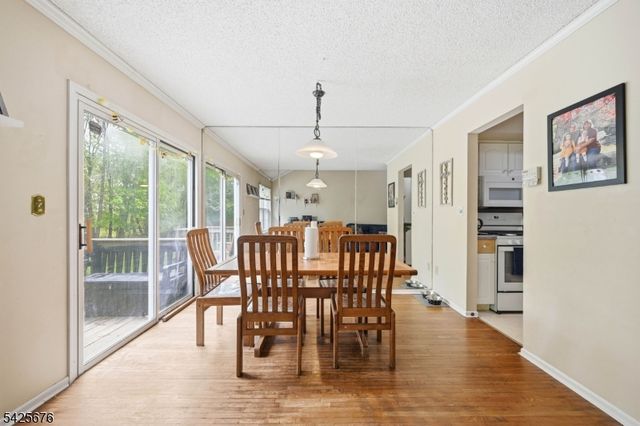 15 Dena Dr, Wanaque Boro, NJ 07465