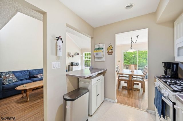15 Dena Dr, Wanaque Boro, NJ 07465