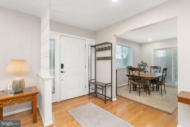 8434 THAMES ST, Springfield, VA 22151