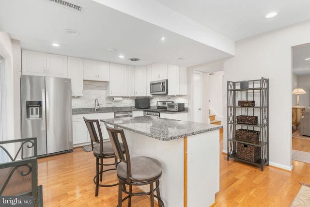 8434 THAMES ST, Springfield, VA 22151