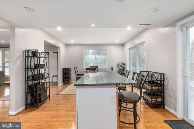 8434 THAMES ST, Springfield, VA 22151