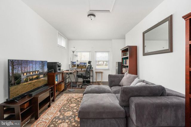 8434 THAMES ST, Springfield, VA 22151