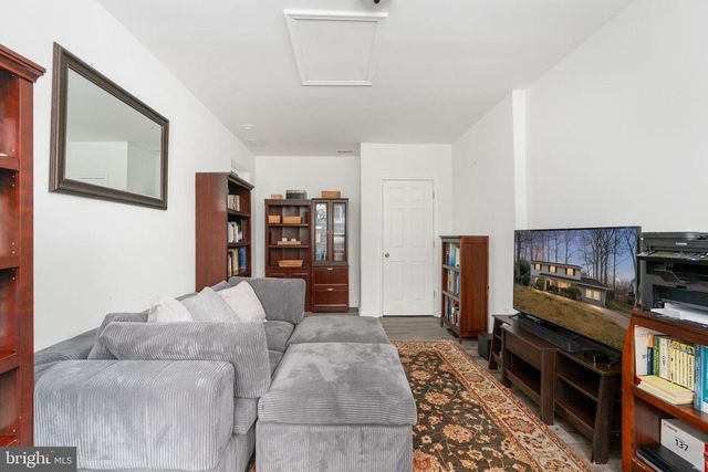 8434 THAMES ST, Springfield, VA 22151