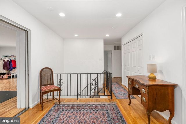 8434 THAMES ST, Springfield, VA 22151