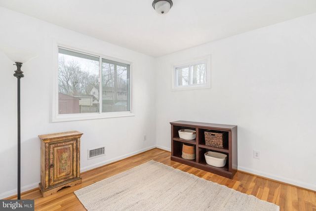 8434 THAMES ST, Springfield, VA 22151