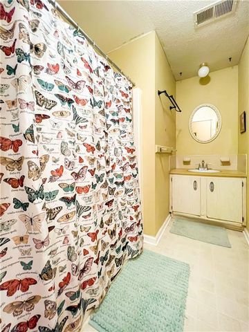 4205 Gardenspring Drive, Clemmons, NC 27012