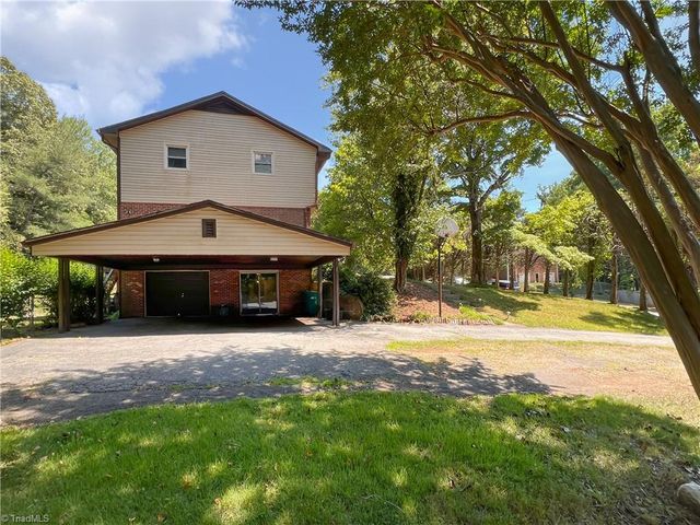 4205 Gardenspring Drive, Clemmons, NC 27012
