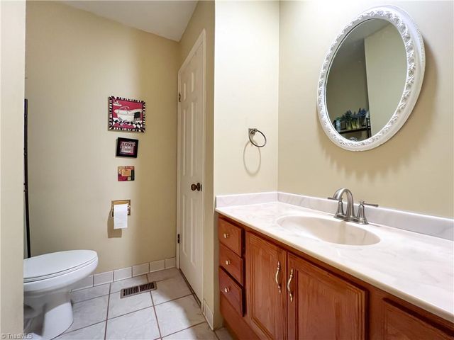 4205 Gardenspring Drive, Clemmons, NC 27012