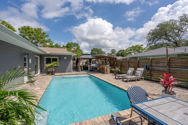 1020 Espinado Ave, St Augustine, FL 32086