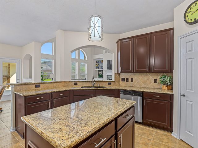 2210 Fox Path, Katy, TX 77494