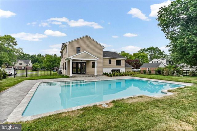 1008 RICHMOND RD, Broomall, PA 19008