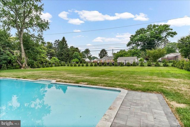 1008 RICHMOND RD, Broomall, PA 19008