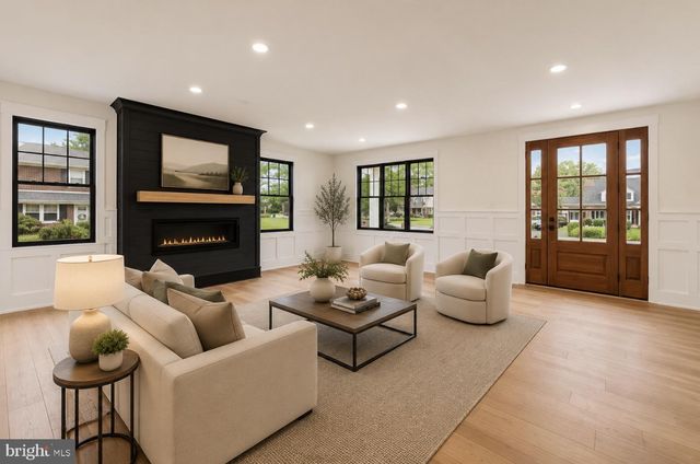 1008 RICHMOND RD, Broomall, PA 19008