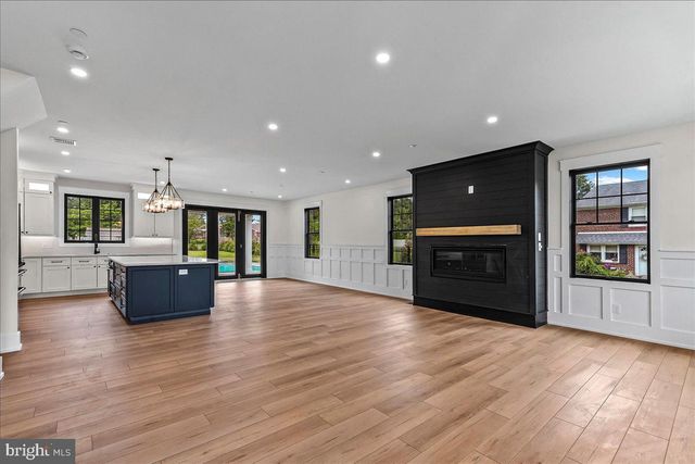 1008 RICHMOND RD, Broomall, PA 19008