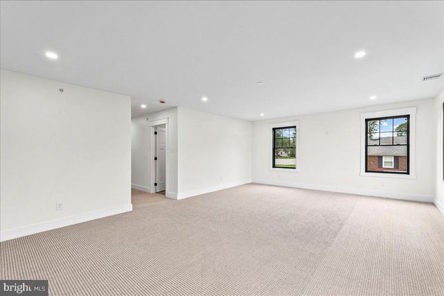 1008 RICHMOND RD, Broomall, PA 19008