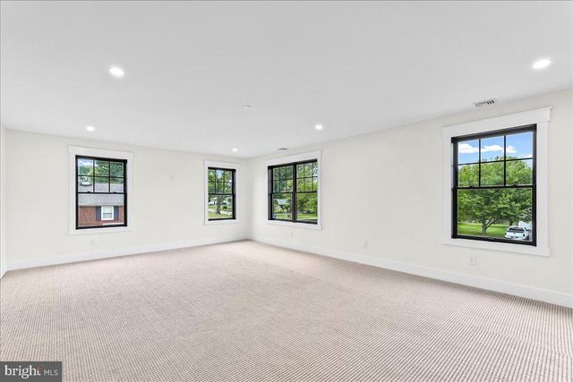1008 RICHMOND RD, Broomall, PA 19008