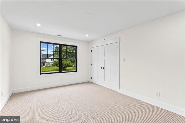 1008 RICHMOND RD, Broomall, PA 19008