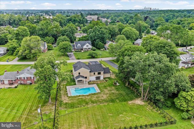 1008 RICHMOND RD, Broomall, PA 19008