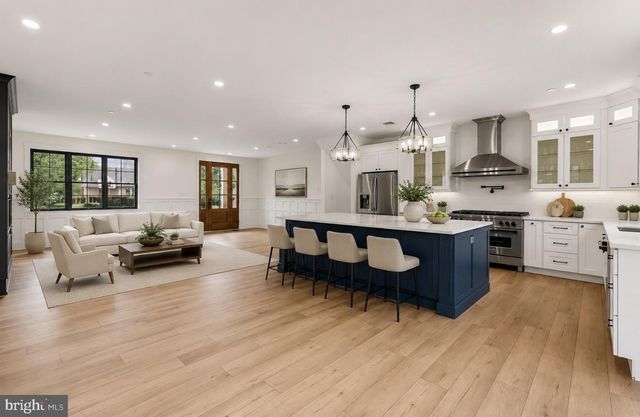 1008 RICHMOND RD, Broomall, PA 19008