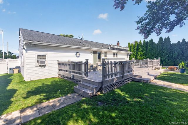 70 S 5th Street, Bethpage, NY 11714