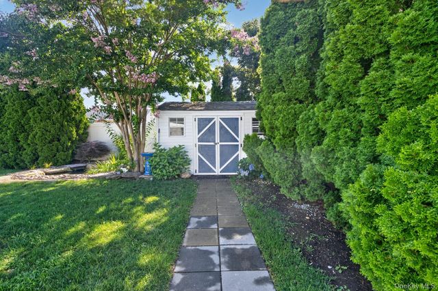 70 S 5th Street, Bethpage, NY 11714