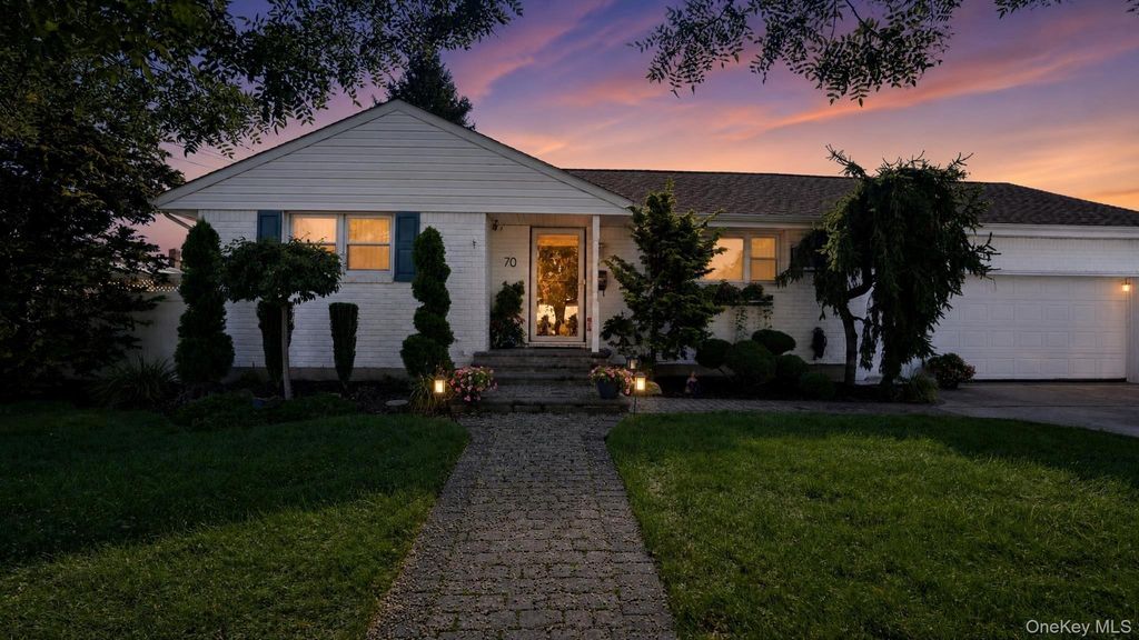 70 S 5th Street, Bethpage, NY 11714 — exterior