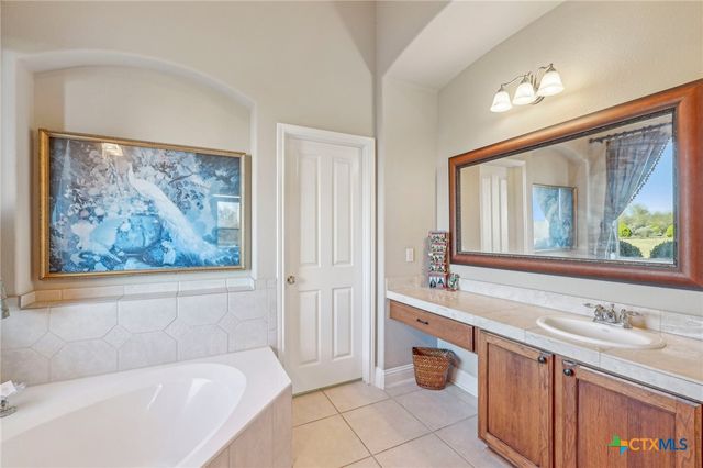 1525 FM 1704, Elgin, TX 78621