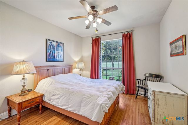 1525 FM 1704, Elgin, TX 78621