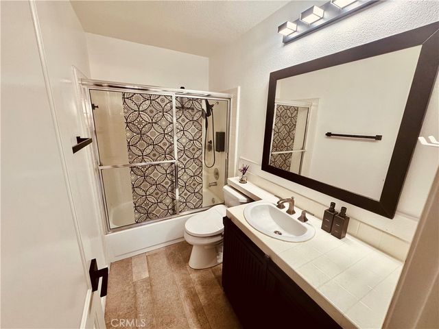2444 Paseo Circulo, Tustin, CA 92782
