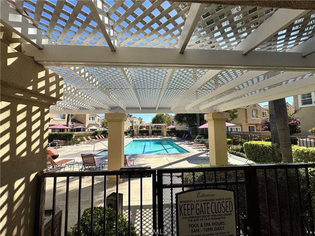 2444 Paseo Circulo, Tustin, CA 92782