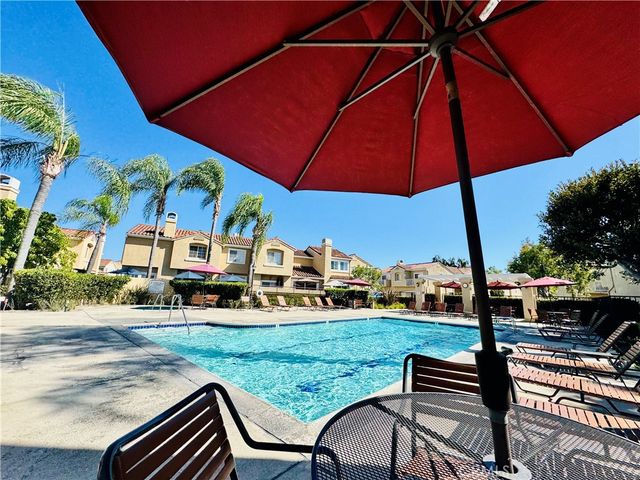 2444 Paseo Circulo, Tustin, CA 92782
