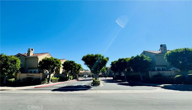 2444 Paseo Circulo, Tustin, CA 92782