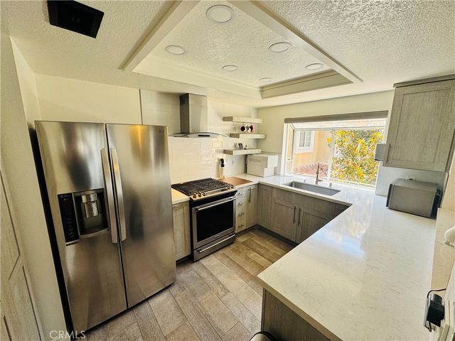 2444 Paseo Circulo, Tustin, CA 92782