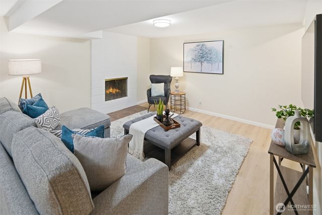 12664 NE 87th Street, Kirkland, WA 98033