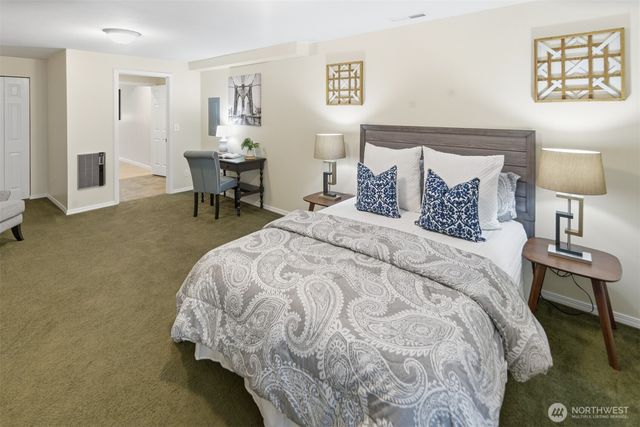 12664 NE 87th Street, Kirkland, WA 98033