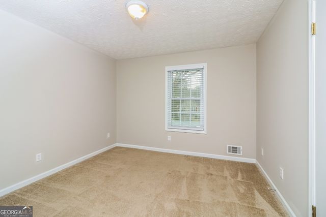 2068 Winsburg Drive NW, Kennesaw, GA 30144