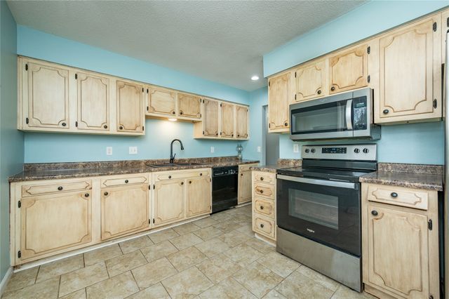 2807 64th Street, Des Moines, IA 50322