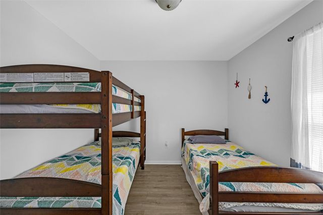 1271 Faggards Slip, Gilchrist, TX 77617