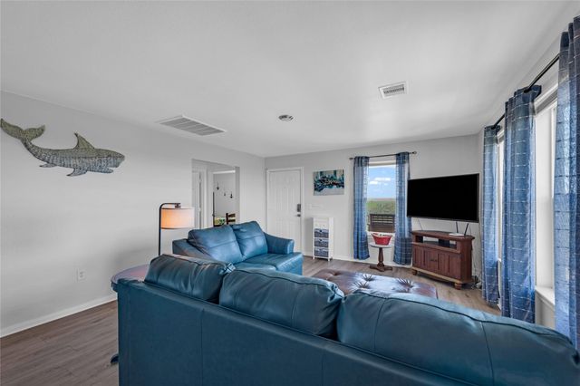 1271 Faggards Slip, Gilchrist, TX 77617