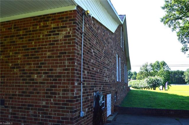 183 E Aiken Road, Eden, NC 27288