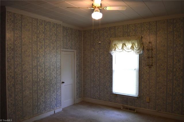 183 E Aiken Road, Eden, NC 27288