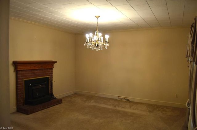 183 E Aiken Road, Eden, NC 27288